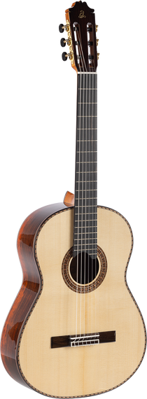 Admira Cristina - gitara klasyczna