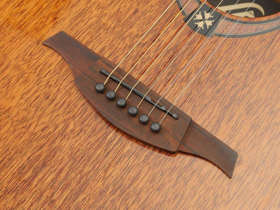 Lag  T98DCE -  gitara elektro-akustyczna  Tramontane