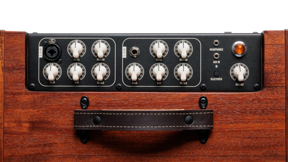 Taylor CIRCA 74,AV150-10,AMP w/STAND,MAHG-EU/SK - wzmacniacz akustyczny