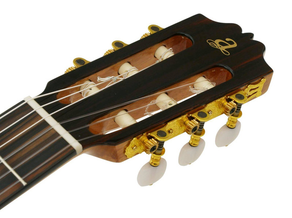 Admira A4 gitara klasyczna